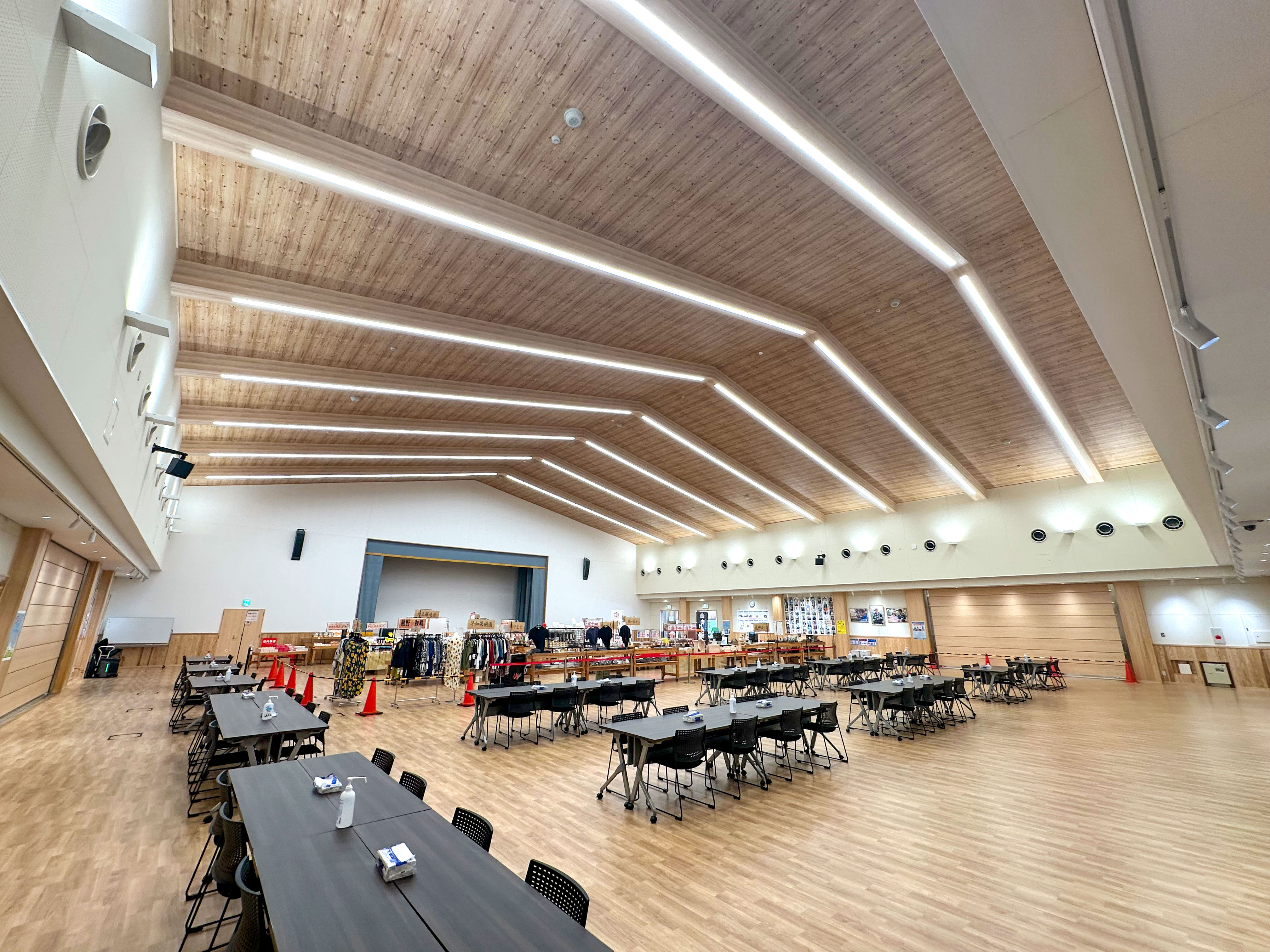 南紀の台イベントホール<br>(南紀の台 Yottette広場)